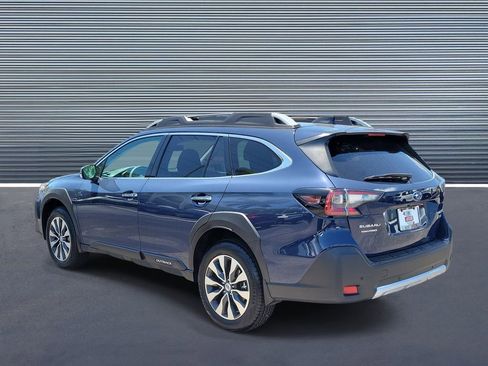 Certified 2025 Subaru Outback Touring w/ Popular Package #2 AWD/4WD image 4