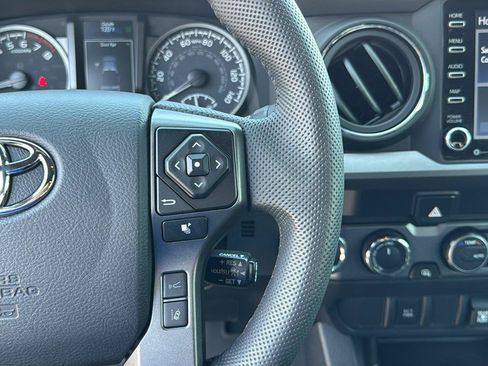 Used 2023 Toyota Tacoma TRD Sport AWD/4WD image 19
