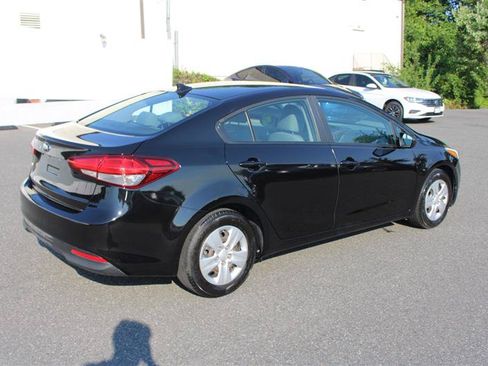 Used 2017 Kia Forte LX w/ LX Popular Package FWD image 8