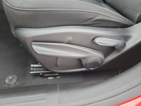 Used 2017 Jeep Renegade Sport w/ Power & Air Group image 17