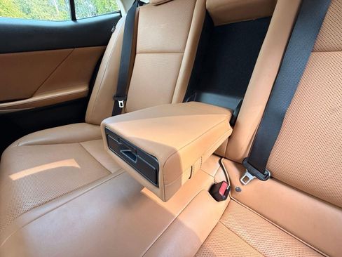 Used 2017 Lexus IS 300 AWD w/ Premium Package image 33