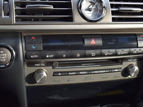 Used 2014 Lexus LS 460 AWD image 12