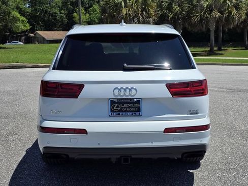 Used 2018 Audi Q7 3.0T Prestige w/ Prestige Package AWD/4WD image 3