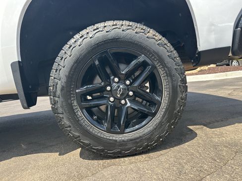Used 2021 Chevrolet Silverado 1500 LT Trail Boss w/ Bed Protection Package AWD/4WD image 20