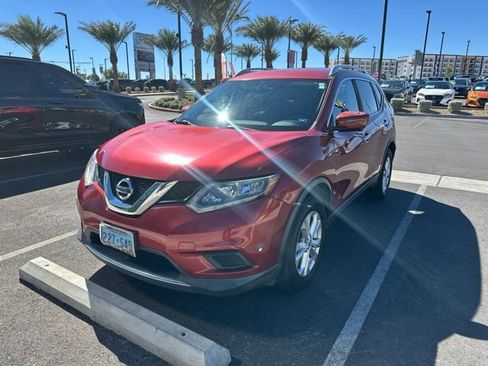 Used 2016 Nissan Rogue SV w/ SV Premium Package FWD image 1