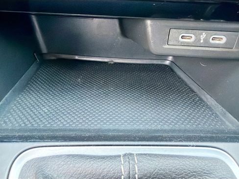 Used 2024 Volkswagen Jetta SE image 29