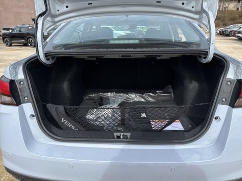 New 2025 Nissan Versa SV w/ Trunk Package FWD image 21