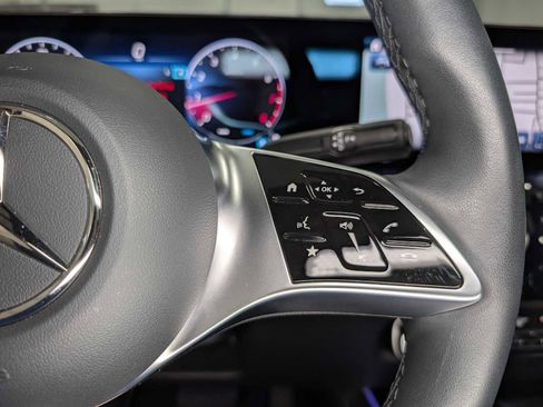 Certified 2025 Mercedes-Benz GLA 250 4MATIC image 34