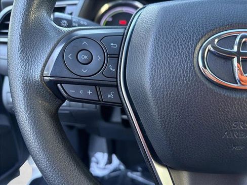 Used 2020 Toyota Camry LE image 15
