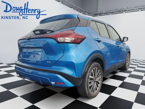 Used 2024 Nissan Kicks SV FWD image 5