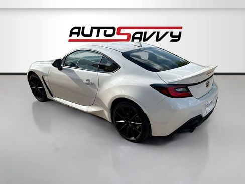 Used 2024 Toyota GR86 Premium image 5