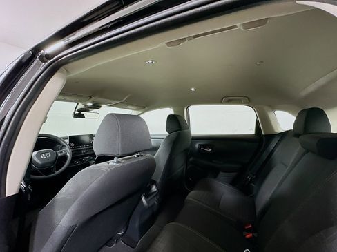Used 2025 Honda HR-V LX image 13