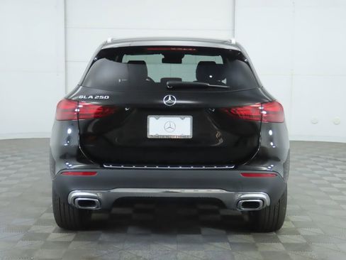 Certified 2025 Mercedes-Benz GLA 250 image 6