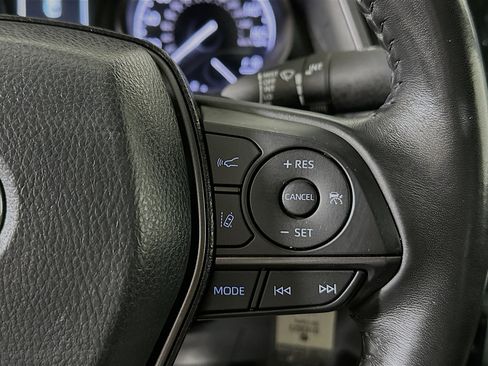 Used 2023 Toyota Camry SE image 17