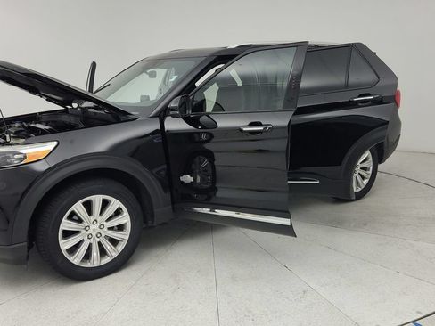 Used 2021 Ford Explorer King Ranch w/ Premium Technology Package AWD/4WD image 10
