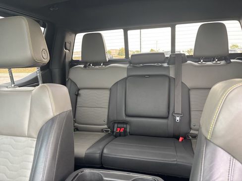 Used 2022 Chevrolet Silverado 1500 ZR2 w/ Technology Package image 43