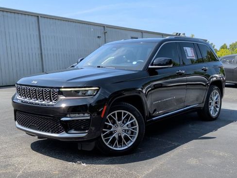 Used 2023 Jeep Grand Cherokee Summit AWD/4WD image 1
