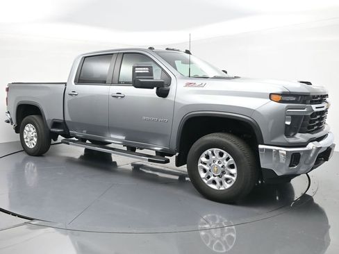 Used 2024 Chevrolet Silverado 3500 LT w/ All Star Edition AWD/4WD image 5