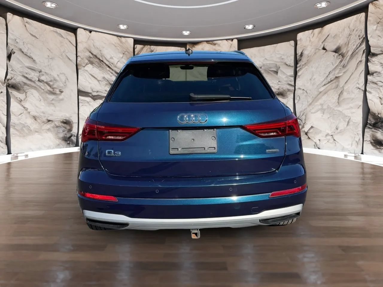 Used 2020 Audi Q3 2.0T Premium w/ Convenience Package AWD/4WD image 8