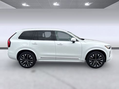 New 2026 Volvo XC90 T8 Ultra w/ Protection Package image 8