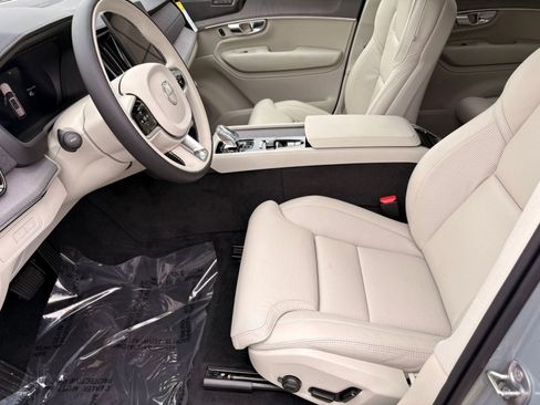 New 2026 Volvo XC90 T8 Ultra w/ Protection Package Premier image 5