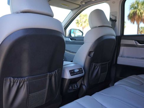 Used 2022 Hyundai Palisade SEL w/ 8P Bench Seat Package image 13