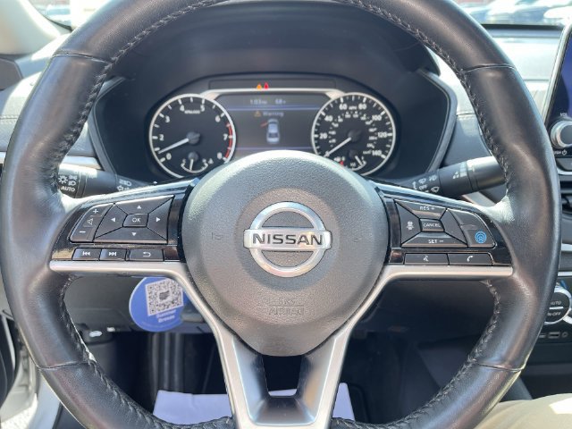 Used 2020 Nissan Altima 2.5 SV FWD image 11