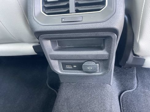 Used 2018 Volkswagen Tiguan SEL AWD/4WD image 26