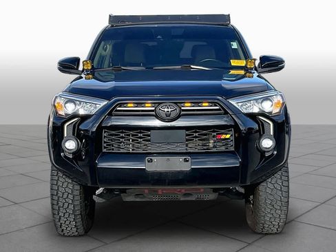 Used 2022 Toyota 4Runner SR5 Premium w/ Moonroof Package AWD/4WD image 4
