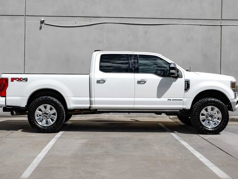 Used 2021 Ford F250 Platinum w/ FX4 Off-Road Package AWD/4WD image 8