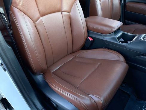 Used 2020 Subaru Outback Touring image 24