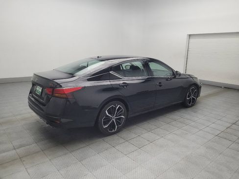 Used 2024 Nissan Altima 2.5 SR FWD image 10