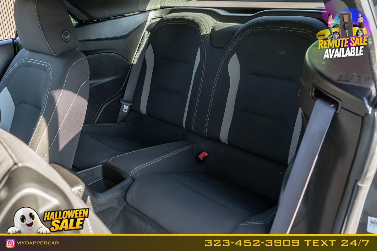 Used 2018 Chevrolet Camaro SS RWD image 15