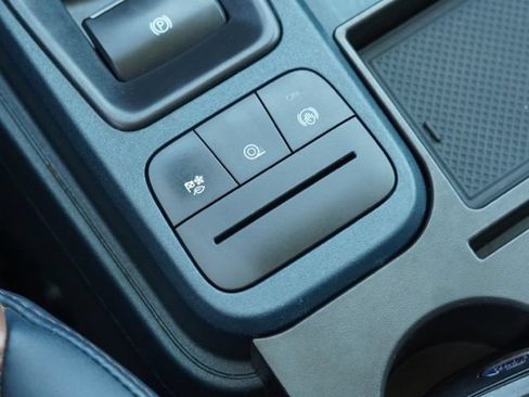 Used 2022 Ford Maverick Lariat FWD image 34