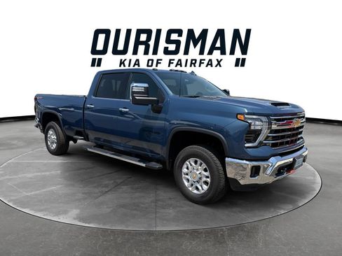 Used 2025 Chevrolet Silverado 2500 LTZ w/ LTZ Premium Package AWD/4WD image 1