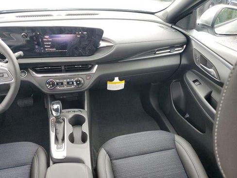 New 2026 Buick Envista Sport Touring w/ Convenience I Package FWD image 15