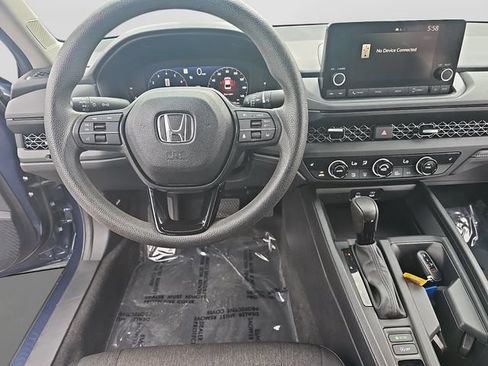 Used 2023 Honda Accord EX image 13