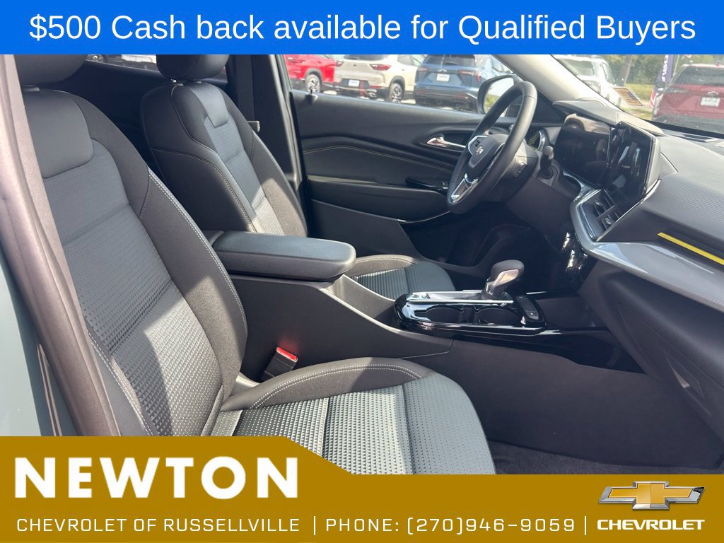 New 2026 Chevrolet Trax LT w/ Driver Confidence Package FWD image 21
