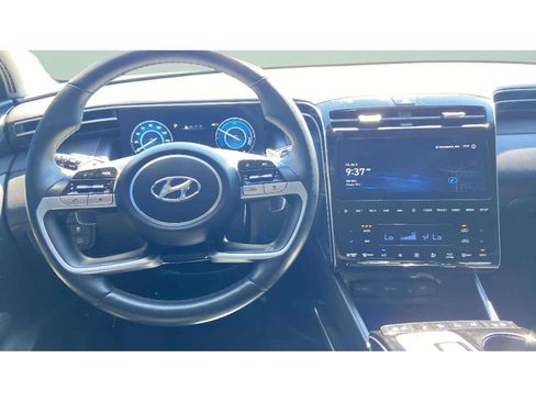 Certified 2024 Hyundai Tucson Limited AWD/4WD image 9
