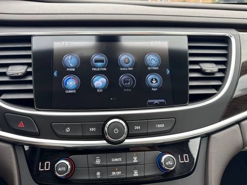 Used 2017 Buick LaCrosse Preferred FWD image 18