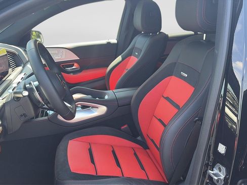 Used 2025 Mercedes-Benz GLE 53 AMG 4MATIC Coupe image 11