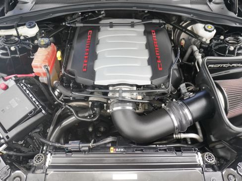Used 2022 Chevrolet Camaro SS RWD image 36