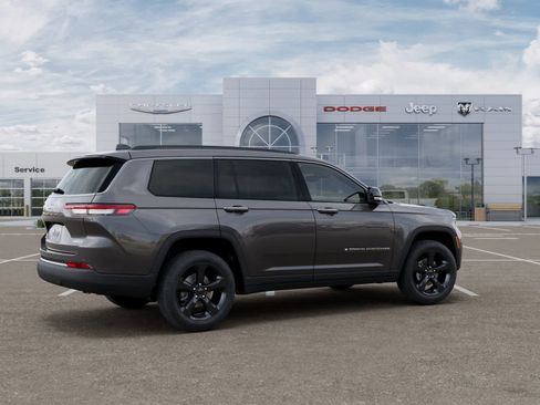 New 2026 Jeep Grand Cherokee L Limited AWD/4WD image 4