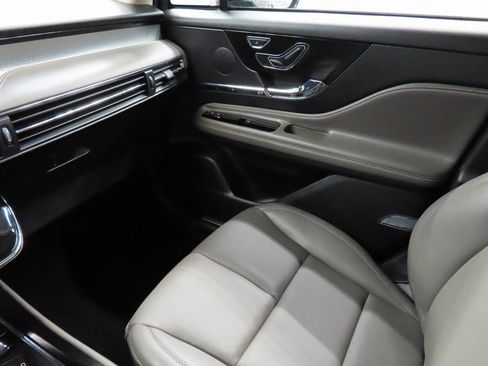 Used 2025 Lincoln Corsair Premiere w/ Jet Appearance Package image 29