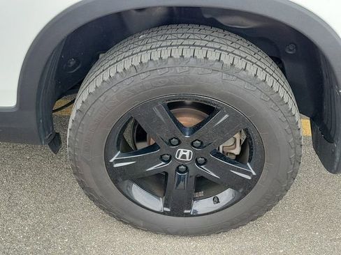 Certified 2022 Honda Ridgeline Black Edition image 29
