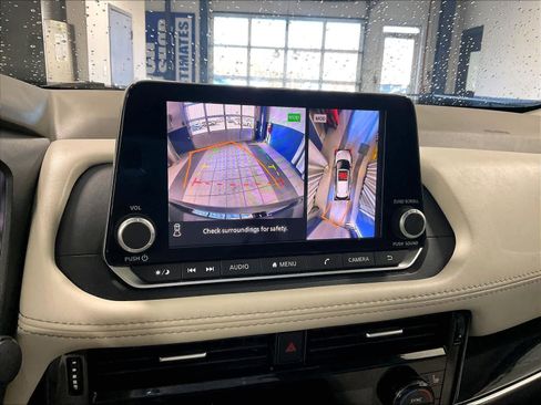 Certified 2023 Nissan Rogue SL AWD/4WD image 18