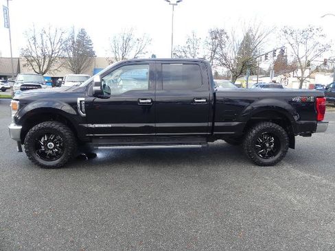 Certified 2022 Ford F250 Lariat w/ Chrome Package image 2