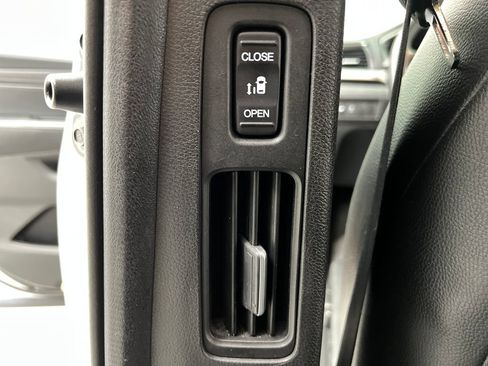 Used 2025 Honda Odyssey EX-L image 20