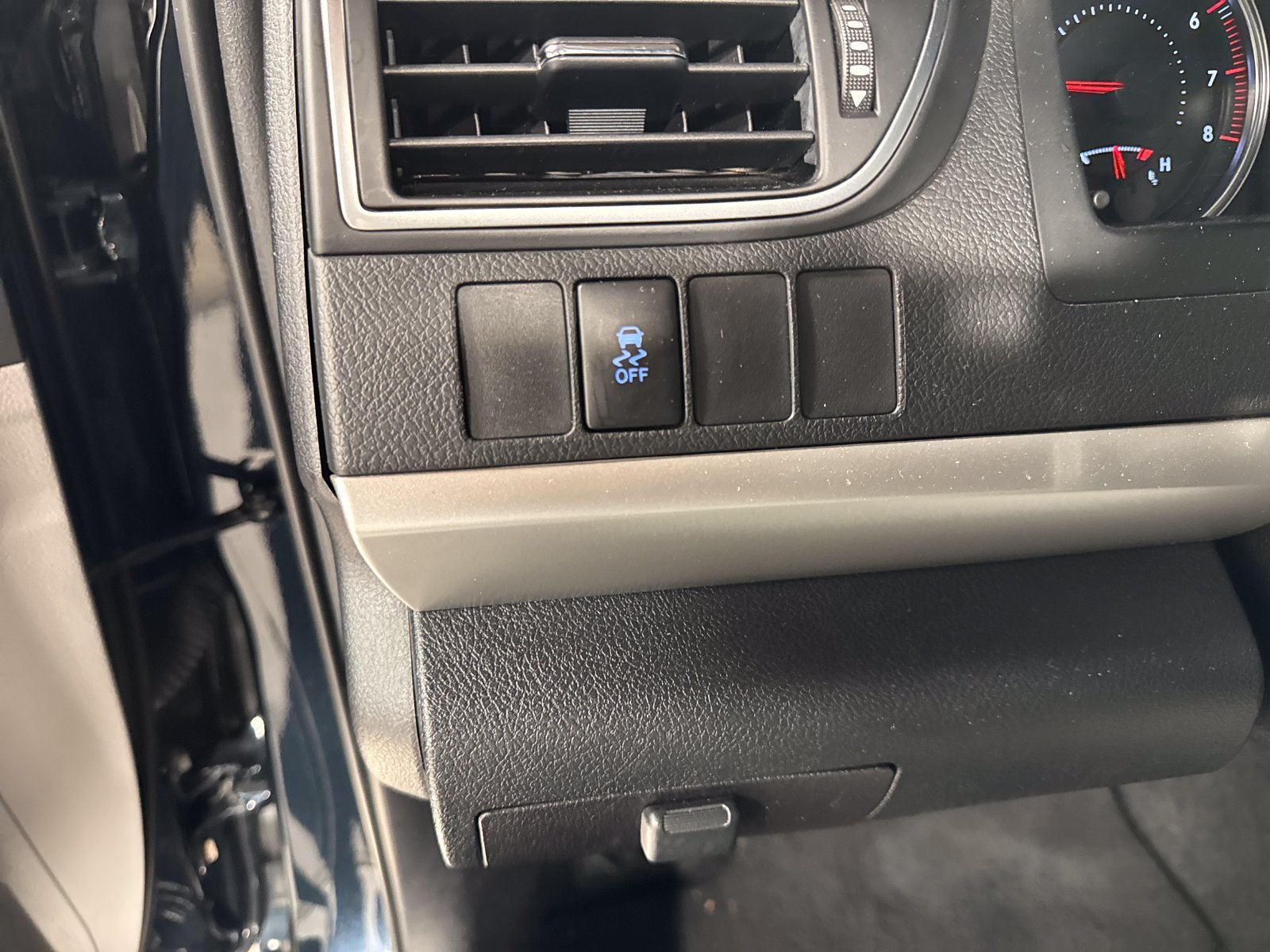 Used 2017 Toyota Camry SE FWD image 12