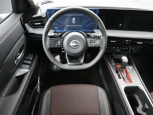 New 2026 Nissan Kicks SR w/ Cold Weather Package FWD image 12